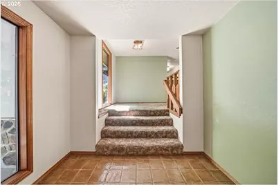32198 Harris Dr, Cottage Grove, OR 97424 - Photo 11