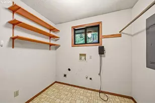 32198 Harris Dr, Cottage Grove, OR 97424 - Photo 23