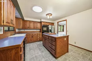32198 Harris Dr, Cottage Grove, OR 97424 - Photo 15