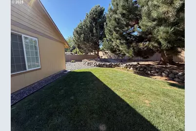810 N Earl Ct, Stanfield, OR 97875 - Photo 27