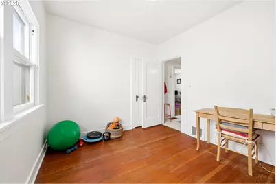 8951 N Van Houten Ave, Portland, OR 97203 - Photo 13