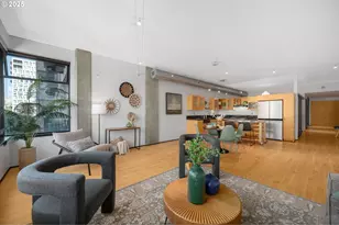 333 NW 9th Ave, Portland, OR 97209 - Photo 9