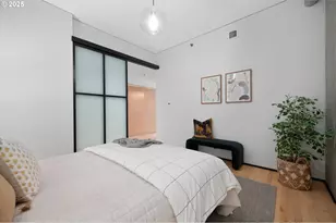 333 NW 9th Ave, Portland, OR 97209 - Photo 25