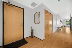 333 NW 9th Ave, Portland, OR 97209 - Photo 29