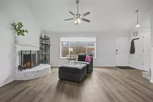 7919 SE Clackamas Rd, Milwaukie, OR 97267 - Photo 3