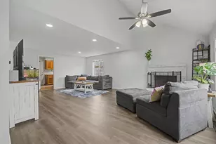 7919 SE Clackamas Rd, Milwaukie, OR 97267 - Photo 3