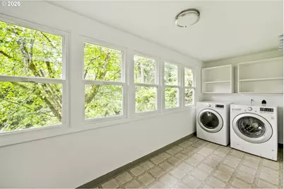 1316 SW Taylors Ferry Ct, Portland, OR 97219 - Photo 25