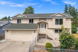 3857 SE 136th Ave, Portland, OR 97236 - Photo 5