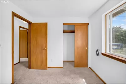 3857 SE 136th Ave, Portland, OR 97236 - Photo 39