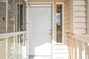 3857 SE 136th Ave, Portland, OR 97236 - Photo 9