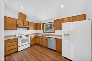 3857 SE 136th Ave, Portland, OR 97236 - Photo 25