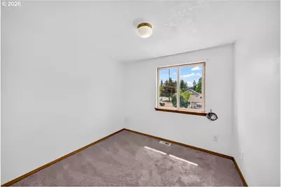 3857 SE 136th Ave, Portland, OR 97236 - Photo 37