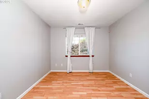 9132 SE Clinton St, Portland, OR 97266 - Photo 23