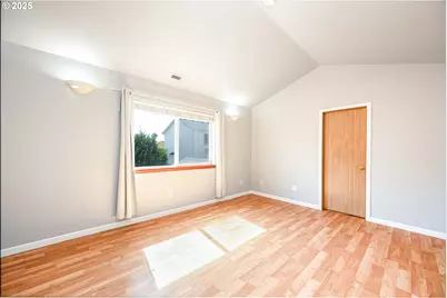 9132 SE Clinton St, Portland, OR 97266 - Photo 29