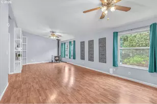 643 SE Brookwood Ave, Hillsboro, OR 97123 - Photo 15