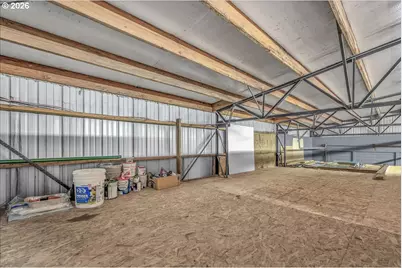 643 SE Brookwood Ave, Hillsboro, OR 97123 - Photo 33