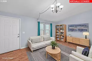 643 SE Brookwood Ave, Hillsboro, OR 97123 - Photo 3