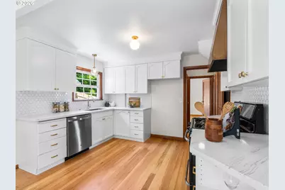 4430 SE Woodward St, Portland, OR 97206 - Photo 5