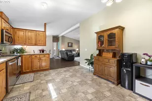 252 Blackledge Rd, Carson, WA 98610 - Photo 11