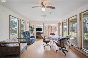 302 Studebaker Rd, Castle Rock, WA 98611 - Photo 19