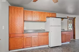 302 Studebaker Rd, Castle Rock, WA 98611 - Photo 5