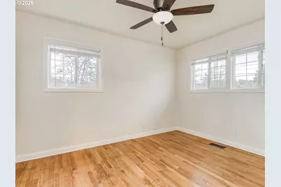 480 E Gloucester St, Gladstone, OR 97027 - Photo 23