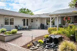545 Dartmoor Dr, Eugene, OR 97401 - Photo 45
