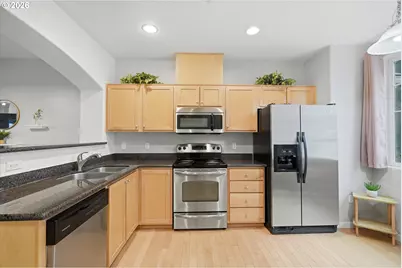 15445 SW Sparrow Loop #104, Beaverton, OR 97007 - Photo 9