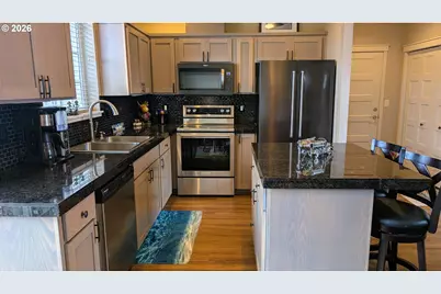 145 NE 71st St, Newport, OR 97365 - Photo 11