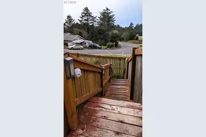 145 NE 71st St, Newport, OR 97365 - Photo 37