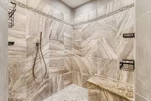 14555 NE Knott Ct, Portland, OR 97230 - Photo 17