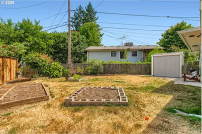 14555 NE Knott Ct, Portland, OR 97230 - Photo 33