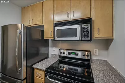 10800 SE 17th Cir #222, Vancouver, WA 98664 - Photo 9