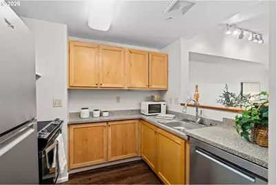 701 Columbia St #515, Vancouver, WA 98660 - Photo 5