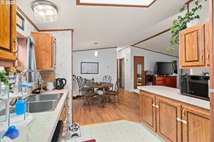 614 S 10th St, Saint Helens, OR 97051 - Photo 19