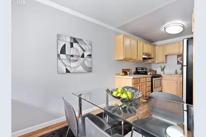 2155 NE Weidler St, Portland, OR 97232 - Photo 9