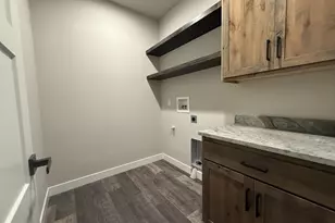 147 Deer Song Ct, Canyonville, OR 97417 - Photo 21