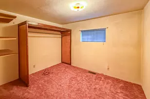 1042 W Brown Ave, Roseburg, OR 97471 - Photo 19