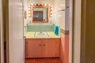 1042 W Brown Ave, Roseburg, OR 97471 - Photo 15