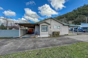 1042 W Brown Ave, Roseburg, OR 97471 - Photo 25