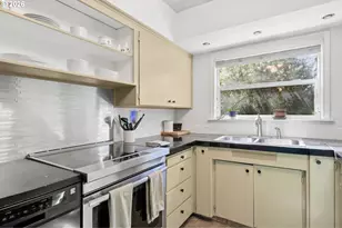 6720 SE 84th Ave, Portland, OR 97266 - Photo 9