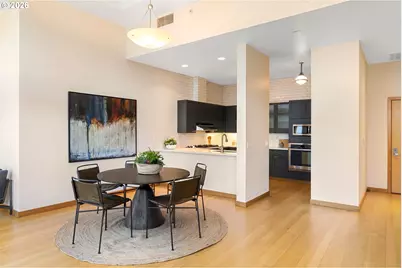 821 NW 11th Ave #601, Portland, OR 97209 - Photo 11