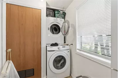 2121 Hilyard St, Eugene, OR 97405 - Photo 9