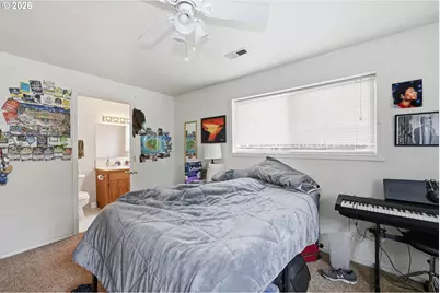 2121 Hilyard St, Eugene, OR 97405 - Photo 17