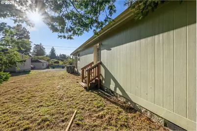 89008 Highway 42, Bandon, OR 97411 - Photo 9