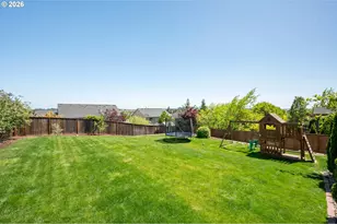 424 SW Mount St Helens St, McMinnville, OR 97128 - Photo 5