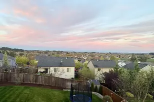 424 SW Mount St Helens St, McMinnville, OR 97128 - Photo 41