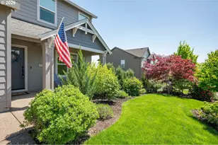 424 SW Mount St Helens St, McMinnville, OR 97128 - Photo 3