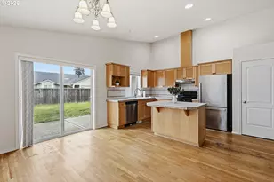 10214 NE 7th St, Vancouver, WA 98664 - Photo 13