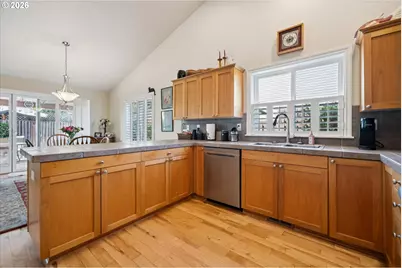20967 Yukon St, Aurora, OR 97002 - Photo 15